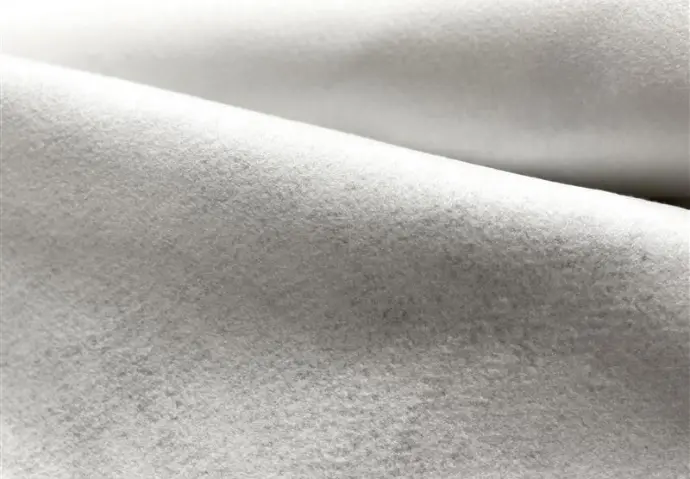 200 g/m2 nem szőtt geotextília tekercs, 5.4 m x 100 m, fehér